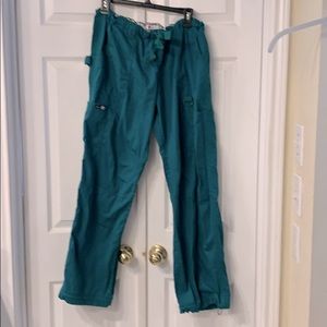 Koi hunter green Lindsey cargo pants L